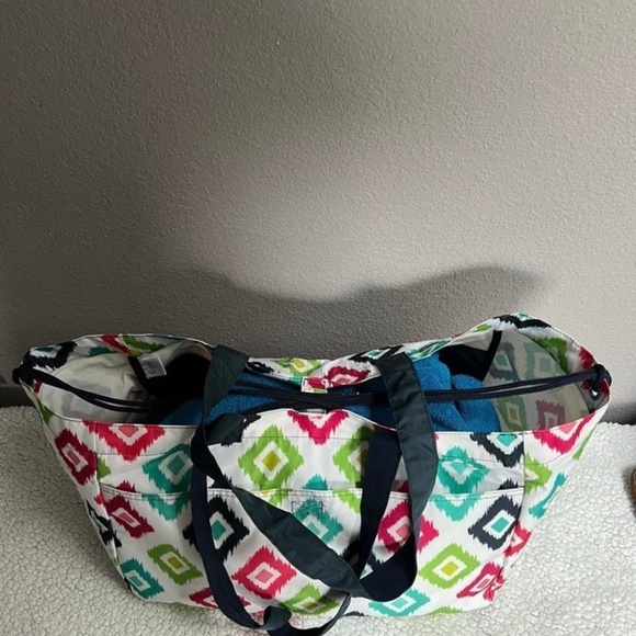 Thirty-one Soft Utility Tote~Candy Corners~EUC - Picture 8 of 8